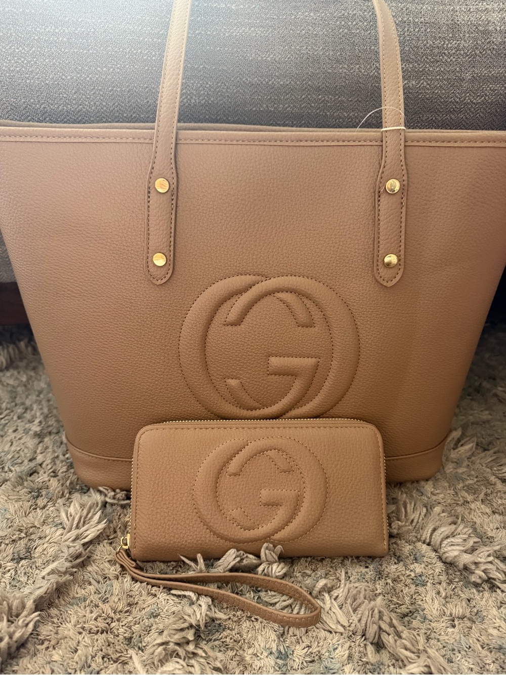 G G Tan Leather Tote and Zip Wallet Set